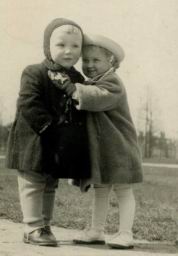 002-Zbynek s kamaradkou.jpg